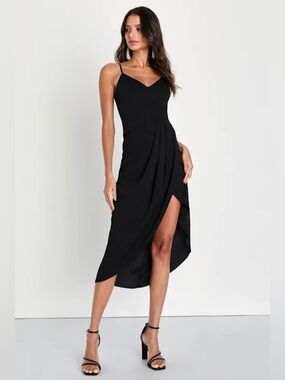 Lulu's Reinette Black V-Neck Midi Dress Size Medium NWT Sleeveless